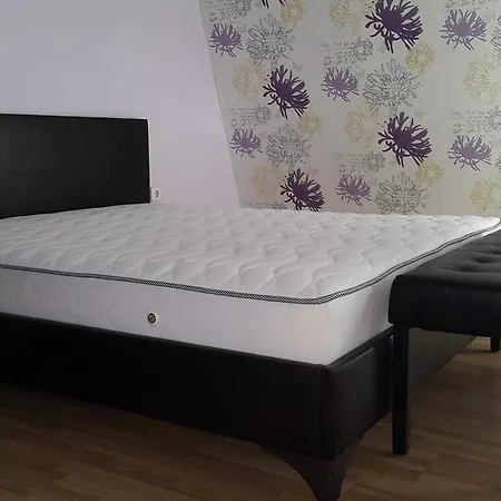 Biyana Apartment *